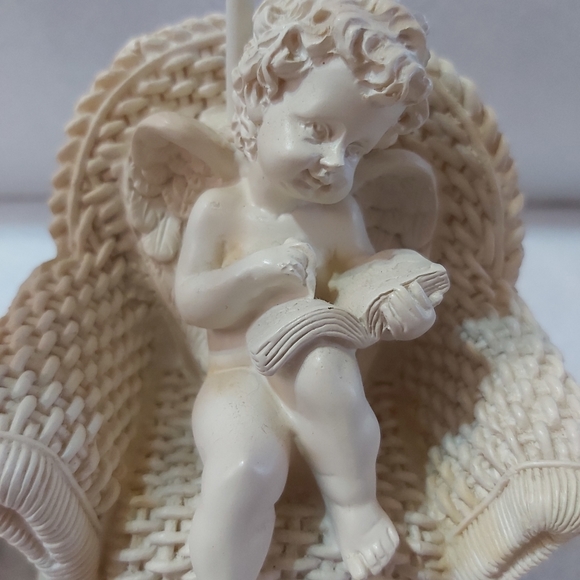 Cherub Resin Wicker Chair Tealight Holder/Lamps - Picture 6 of 15